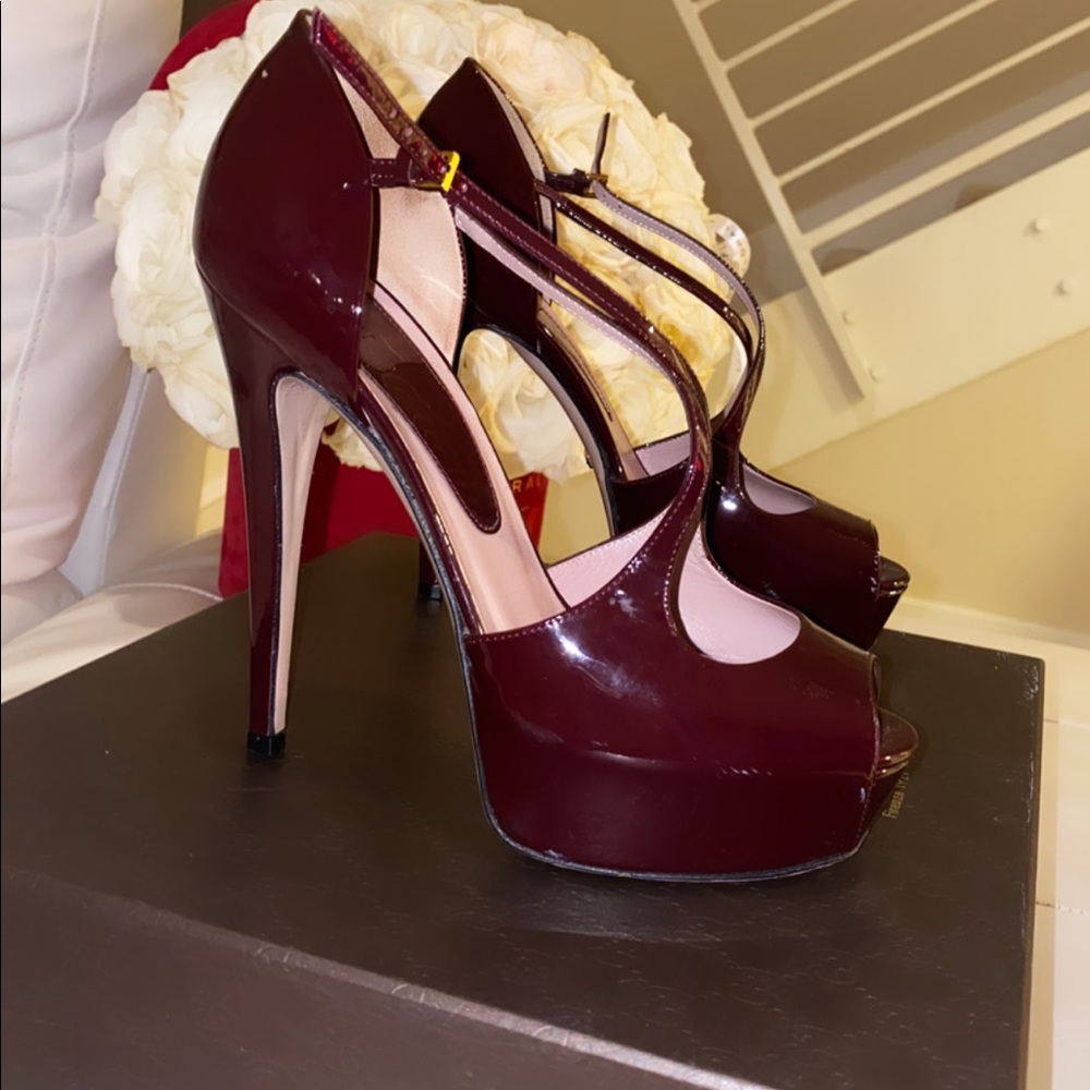Gucci Heels 38